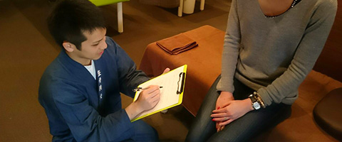 患者様の現在の症状をプロの手で丁寧に診察します